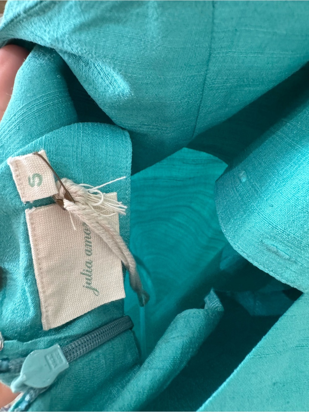 Julia amory dress - Picture 5 of 6